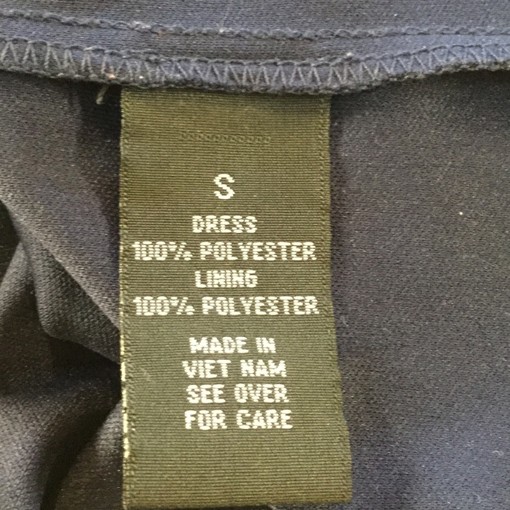 Junior’s I.N. San Francisco Scalloped Shift Dress - Picture 6 of 6